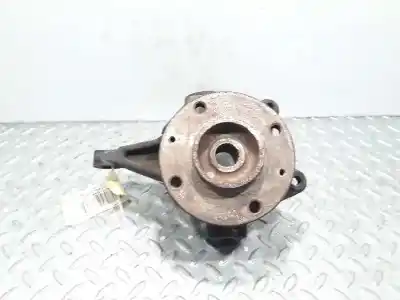 Pièce détachée automobile d'occasion MOYEU DE ROUE AVANT DROITE pour PEUGEOT 206 BERLINA  Références OEM IAM   