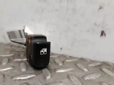 Second-hand car spare part rear right power window switch for hyundai santa fe (bm) 2.2 crdi cat oem iam references 