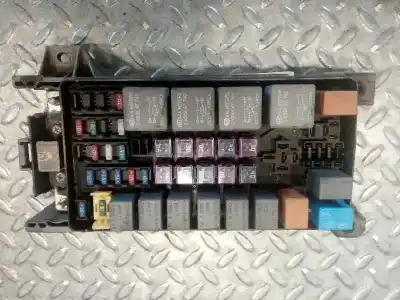 Pezzo di ricambio per auto di seconda mano scatola relè/fusibili per kia sorento (bl) (2002->) 2.5 crdi riferimenti oem iam 911613e010