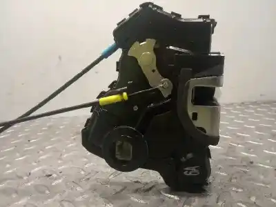 Second-hand car spare part left front door lock for toyota auris (_e15_) 1.6 (zre151_) oem iam references 