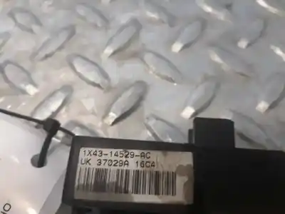 Peça sobressalente para automóvel em segunda mão botão / interruptor elevador vidro traseiro direito por jaguar x-type 2.0 diesel cat referências oem iam 1x4314529ac  1x4314529ac