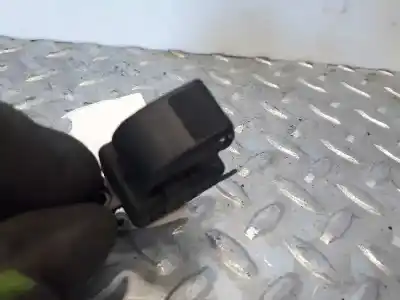 Peça sobressalente para automóvel em segunda mão Botão / Interruptor Elevador Vidro Traseiro Esquerdo por MAZDA 2 BERLINA (DY) 1.4 CAT Referências OEM IAM   