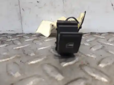 Pezzo di ricambio per auto di seconda mano interruttore alzacristalli anteriore destro per seat ibiza sc (6j1) 1.4 tdi riferimenti oem iam 7l6959855d