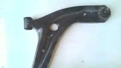 Pezzo di ricambio per auto di seconda mano braccio sospensione inferiore anteriore destro per mazda 2 lim. (de) 1.4 diesel cat riferimenti oem iam 