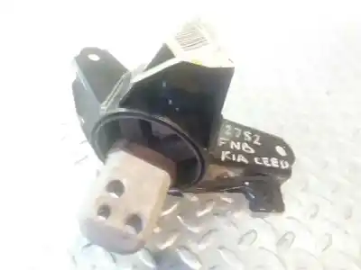 Second-hand car spare part right engine support for kia cee´d concept oem iam references   