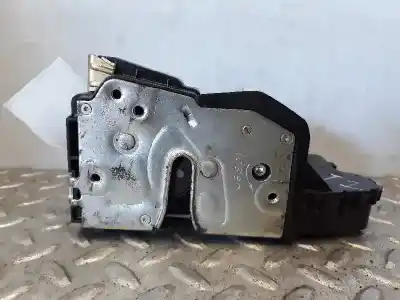 Peça sobressalente para automóvel em segunda mão fechadura da porta traseira esquerda por bmw serie 3 touring (e46) 2.5 24v referências oem iam 