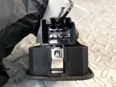 Pièce détachée automobile d'occasion commande de lève vitre arrière droit pour land rover range rover (lm) 3.6 td v8 références oem iam yud501070pvj  0712051