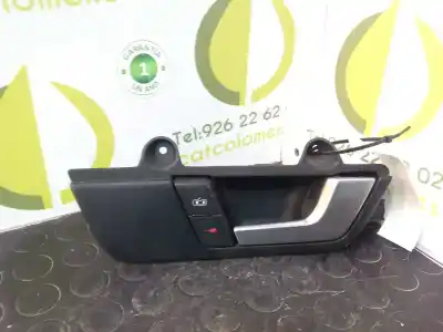 Peça sobressalente para automóvel em segunda mão puxador interior dianteiro direito por audi a4 berlina (8e) 2.0 tdi 16v (103kw) referências oem iam 