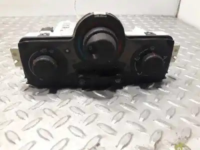 Peça sobressalente para automóvel em segunda mão comando de sofagem (chauffage / ar condicionado)  por renault megane ii berlina 3p confort authentique referências oem iam 7701055146