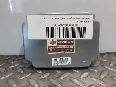 Peça sobressalente para automóvel em segunda mão centralina de motor uce por nissan pathfinder (r51) 2.5 dci xe referências oem iam 330843x02d