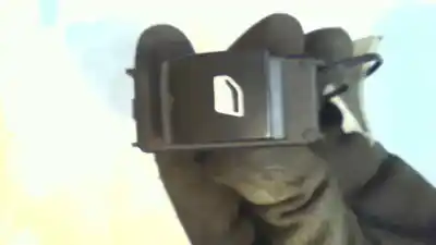 Pièce détachée automobile d'occasion commande de lève vitre avant droit pour citroen c3 sx références oem iam 98012512xt