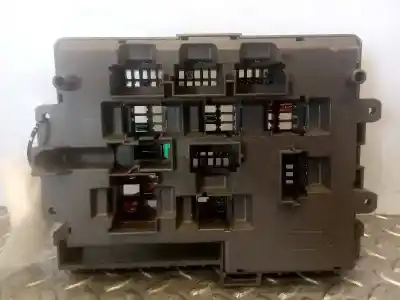 Peça sobressalente para automóvel em segunda mão caixa de fusíveis e relés por bmw serie 1 berlina (e81/e87) 116d referências oem iam 61146971370