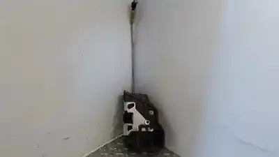 Peça sobressalente para automóvel em segunda mão fechadura da porta dianteira esquerda por bmw serie 1 berlina (e81/e87) 116d referências oem iam 51217202143