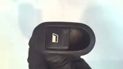 Peça sobressalente para automóvel em segunda mão botão / interruptor elevador vidro dianteiro direito por citroen c2 furio referências oem iam 