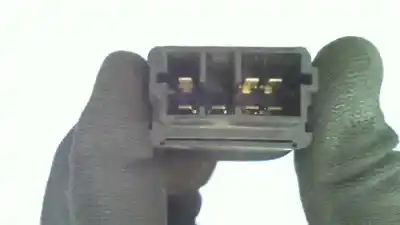 Second-hand car spare part right front power window switch for citroen c2 furio oem iam references   