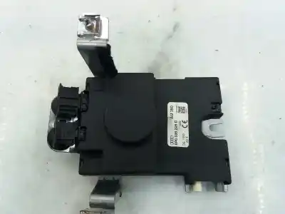 Автозапчастина б/у ЕБУ КОНТРОЛЕР ДВИГУНА для AUDI A3 (8P)  Посилання на OEM IAM 8P0035225D  12005900