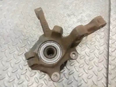 Second-hand car spare part front left knuckle for renault clio ii fase i (b/cbo) 1.9 d alize oem iam references 