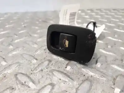 Peça sobressalente para automóvel em segunda mão botão / interruptor elevador vidro traseiro direito por citroen c4 grand picasso sx referências oem iam 6554yj