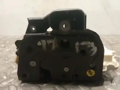 Peça sobressalente para automóvel em segunda mão fechadura da porta traseira esquerda por audi a4 avant (8e) 2.0 tdi referências oem iam 8e0839015aa