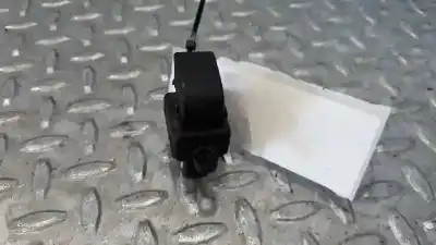 Peça sobressalente para automóvel em segunda mão botão / interruptor elevador vidro dianteiro direito por mazda 2 berlina (dy) 1.4 cat referências oem iam 