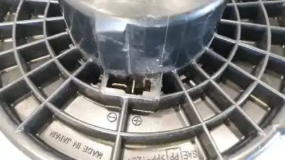 Peça sobressalente para automóvel em segunda mão motor de sofagem por mazda 2 berlina (dy) 1.4 cat referências oem iam   