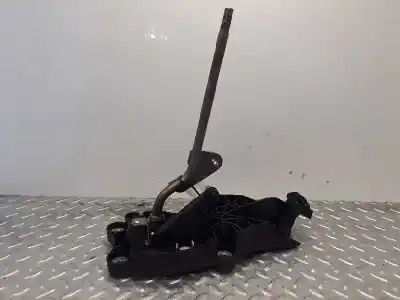 Peça sobressalente para automóvel em segunda mão alavanca de velocidades por mazda 2 berlina (dy) 1.4 cat referências oem iam 3s6r7c453ad