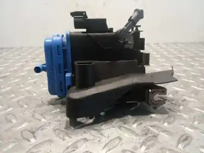 Second-hand car spare part rear left door lock for audi a8 (d2) 4.2 quattro oem iam references 4d0839015d