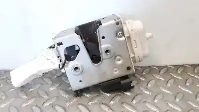 Автозапчастина б/у замок передній праві двері для audi a8 (d2) 4.2 quattro посилання на oem iam 8d1837016f  