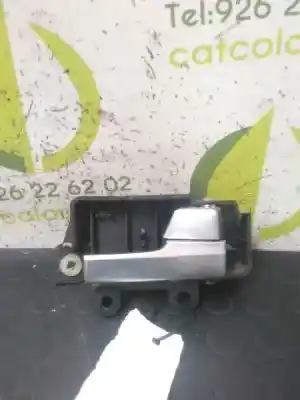 Second-hand car spare part interior right rear handle for ford focus berlina (cap) 1.6 tdci cat oem iam references 