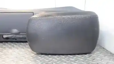 Pezzo di ricambio per auto di seconda mano bracciolo centrale per kia magentis 2.0 crdi riferimenti oem iam   