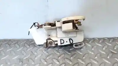 Peça sobressalente para automóvel em segunda mão fechadura da porta dianteira direita por opel corsa a 1.2 referências oem iam 