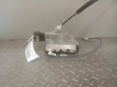 Peça sobressalente para automóvel em segunda mão fechadura da porta traseira esquerda por citroen c3 1.6 blue-hdi fap referências oem iam 98012886vv