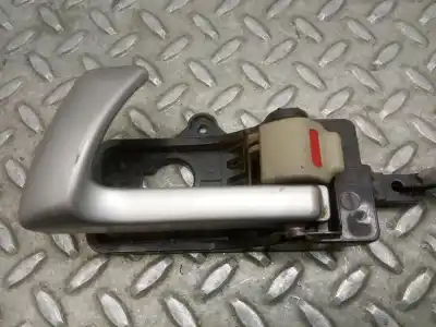 Second-hand car spare part interior left front handle for hyundai santa fe (bm) 2.2 crdi cat oem iam references 