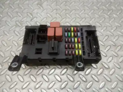 Tweedehands auto-onderdeel relais/zekeringenkastje voor fiat linea (323_, 110_) 1.3 d multijet (323axb11 323axb1a) oem iam-referenties 51778008