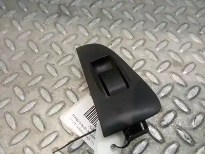 Second-hand car spare part rear left power window switch for toyota avensis berlina (t25) 2.0 turbodiesel cat oem iam references 