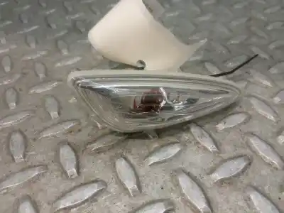 Peça sobressalente para automóvel em segunda mão farolim do lado direito por kia sportage 1.6 gdi cat referências oem iam 923043s000