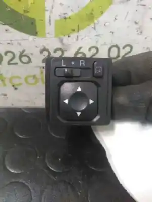 Pezzo di ricambio per auto di seconda mano CONTROLLO SPECCHIO per MITSUBISHI MONTERO (V60/V70)  Riferimenti OEM IAM MR951186  