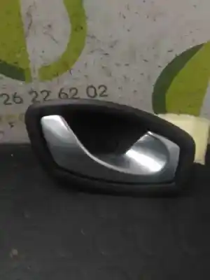 Peça sobressalente para automóvel em segunda mão puxador interior traseiro direito por renault megane iii berlina 5p (2008->) 1.5 business [1.5 ltr. - 70 kw dci diesel fap] referências oem iam 826720001r