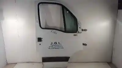 Recambio de automóvil de segunda mano de puerta delantera derecha para renault master desde ´98 2.8 tdi referencias oem iam   