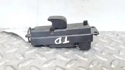 Peça sobressalente para automóvel em segunda mão botão / interruptor elevador vidro traseiro direito por mazda 3 berlina (bk) 1.6 cd diesel cat referências oem iam bs3e66380