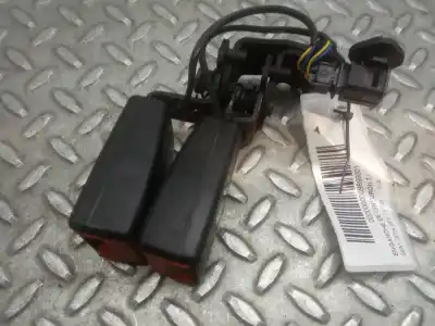 Second-hand car spare part left rear seat belt buckle for seat leon (5f1) 1.6 tdi oem iam references 5f0857739a Second-hand car spare part left rear seat belt buckle for seat leon (5f1) 1.6 tdi oem iam references 5f0857739a