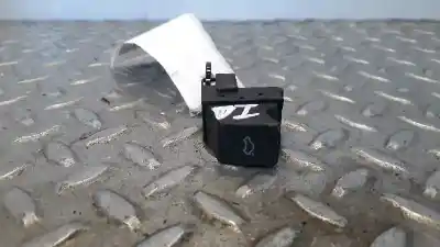 Pezzo di ricambio per auto di seconda mano pulsante portellone per skoda superb (3u4) comfort riferimenti oem iam 3u0959831