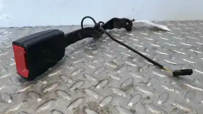 Peça sobressalente para automóvel em segunda mão CHICOTE / ENCAIXE CINTO SEGURANÇA DIANTEIRO DIREITO por VOLKSWAGEN GOLF V BERLINA (1K1)  Referências OEM IAM   