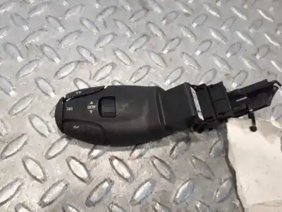 Peça sobressalente para automóvel em segunda mão COMANDO DE CONTROLO DO RÁDIO por PEUGEOT 407  Referências OEM IAM 96637233XT  12271906