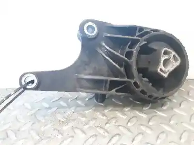 Second-hand car spare part engine support for opel astra j (p10) 1.7 cdti (68) oem iam references 684216