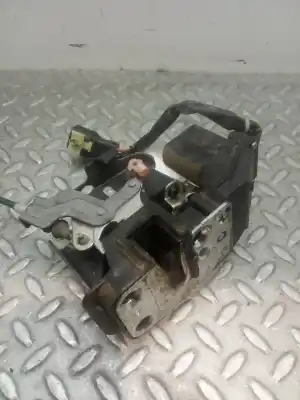 Second-hand car spare part left front door lock for kia sorento (bl) (2002->) 2.5 crdi oem iam references 813103e000