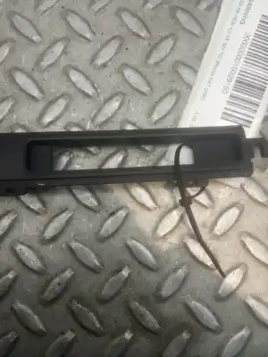 Second-hand car spare part hazard warning lights for audi a8 (4e2) 4.0 v8 32v tdi biturbo cat (ase) oem iam references 4e1929137e  