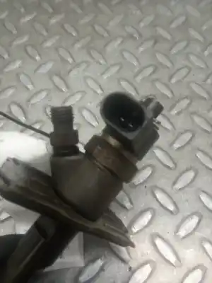 Second-hand car spare part injector for audi a8 (4e2) 4.0 v8 32v tdi biturbo cat (ase) oem iam references 057103113c  