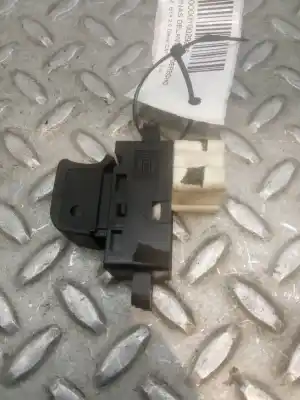 Автозапчастина б/у передній правий віконний вимикач для subaru legacy lim. b14 2.0 diesel cat посилання на oem iam 9y21z  9y21z