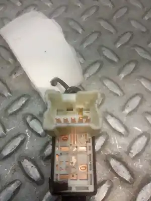 Автозапчастина б/у передній правий віконний вимикач для subaru legacy lim. b14 2.0 diesel cat посилання на oem iam 9y21z  9y21z